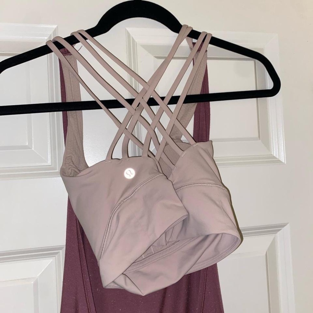 Lulu lemon active top - Picture 4 of 4